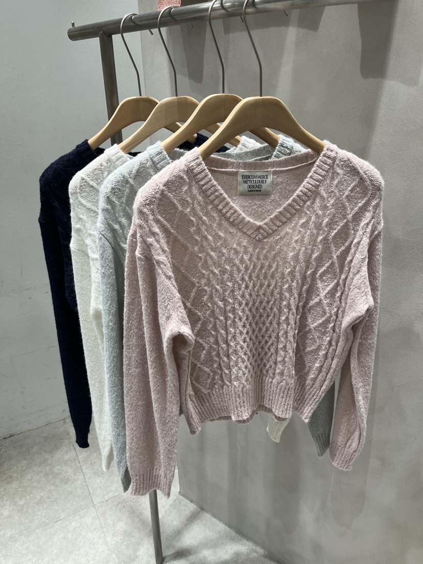 EVERCOMMERCE METICULOUSLY DESIGNED東大門㊣代購女士新品人氣針織衫EVERCOMMERCE針織衫