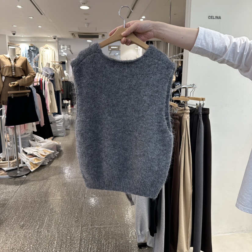 CELINA韓國代購㊣女裝新品25秋冬熱賣休閑人氣推薦吊帶背心CELI_NA吊帶/背心