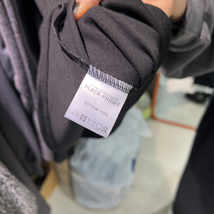 BLACKFRIDAY東大門㊣代購女裝新款真品25秋冬人氣休閑長袖T恤BLACK FRIDAY長袖T恤