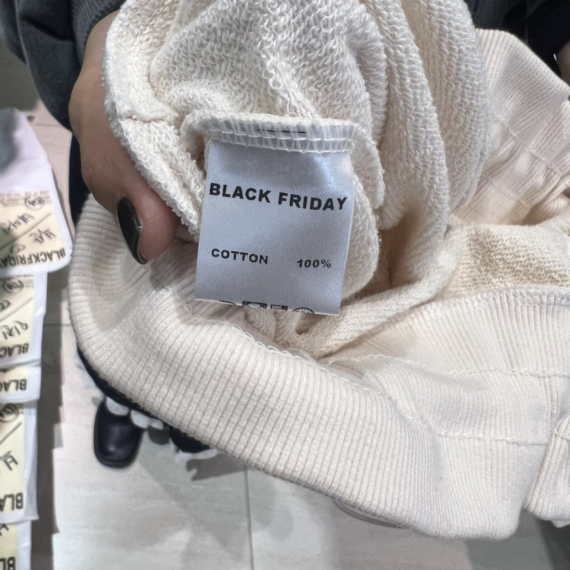 BLACKFRIDAY韓國代購㊣女裝新款休閑人氣推薦職業時尚吊帶背心BLACK FRIDAY吊帶/背心