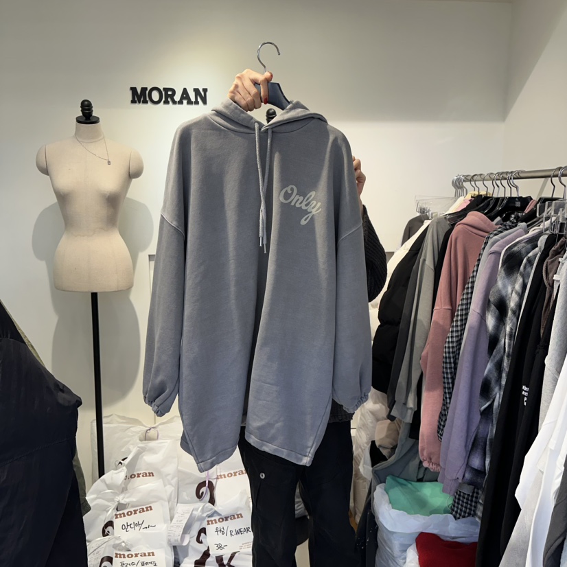 MORAN韓國直郵㊣女裝新品人氣25秋冬熱賣職業推薦時尚休閑衛衣MORAN/MOSCO衛衣圖色2