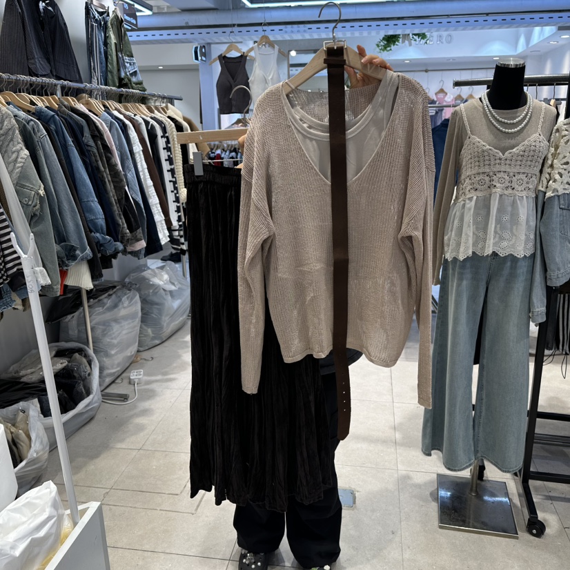 DREAM GIRIS東大門㊣代購女裝新款真品套裝天鵝絨含腰帶兩件套百褶套裝褶裙DREAM GIRIS套裝圖色2