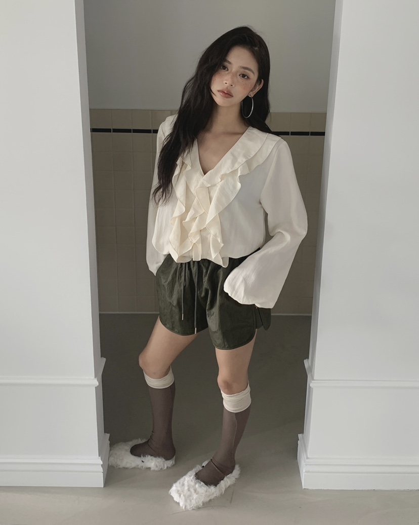 LIVE AID-P韓國代購㊣女裝新款熱賣休閑25秋冬襯衫蕾絲衫LIVE AID-P襯衫/蕾絲衫