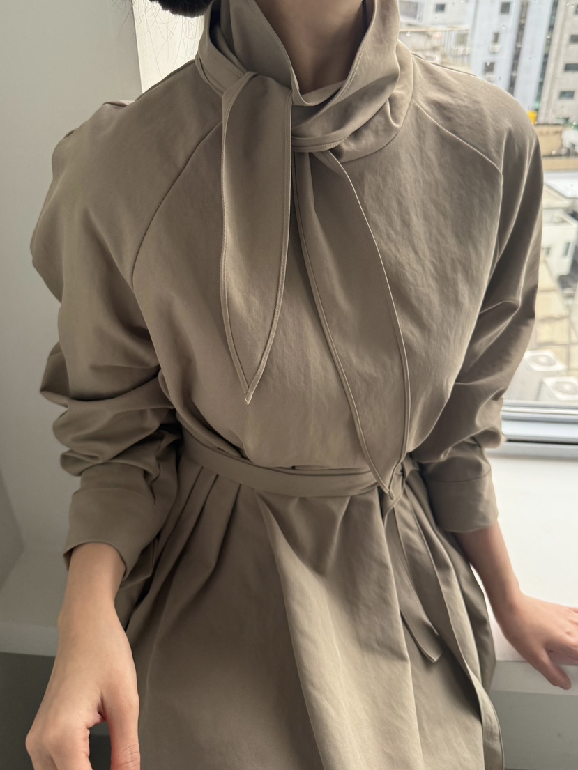 ADELINE東大門㊣代購女士新品真品熱賣時尚休閑長款風衣含腰帶ADELINE長款風衣
