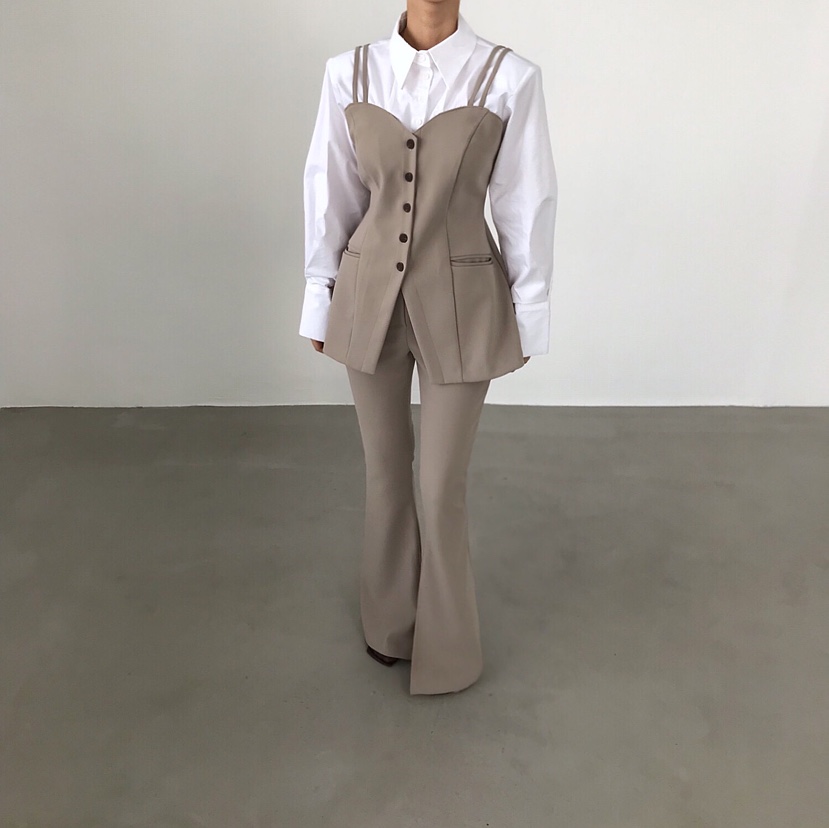 2TWO MOON東大門㊣代購女裝新品真品職業推薦熱賣人氣馬甲2TWO MOON馬甲