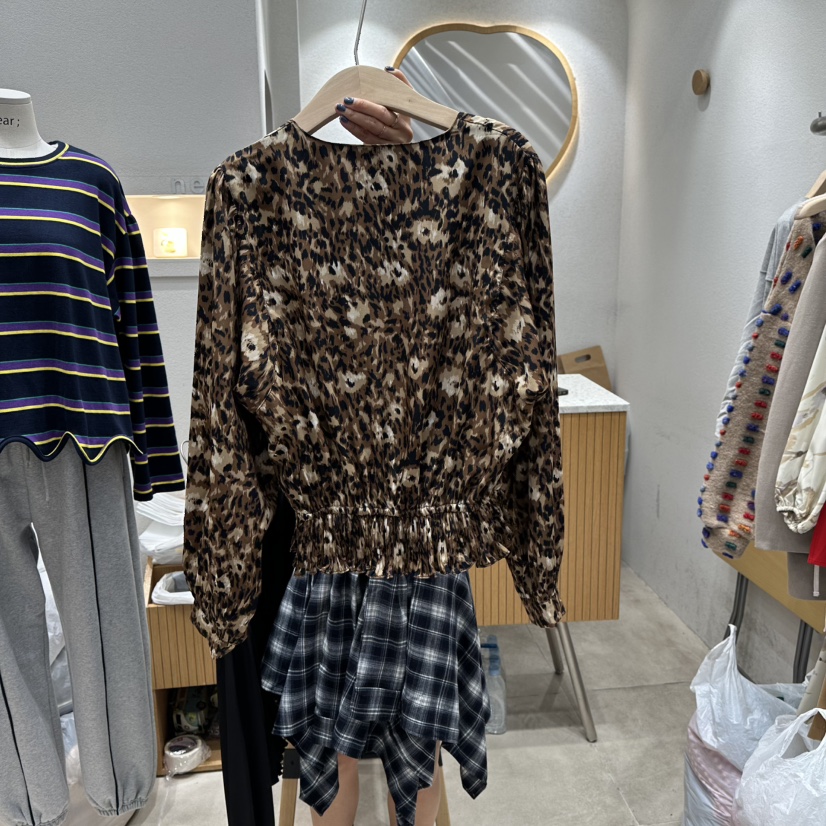 NEAR東大門㊣代購女士新品熱賣休閑真品時尚25秋冬襯衫蕾絲衫NEAR襯衫/蕾絲衫