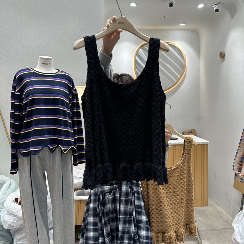 NEAR韓國代購㊣女裝新款25秋冬人氣熱賣職業時尚吊帶背心花朵NEAR吊帶/背心圖色3