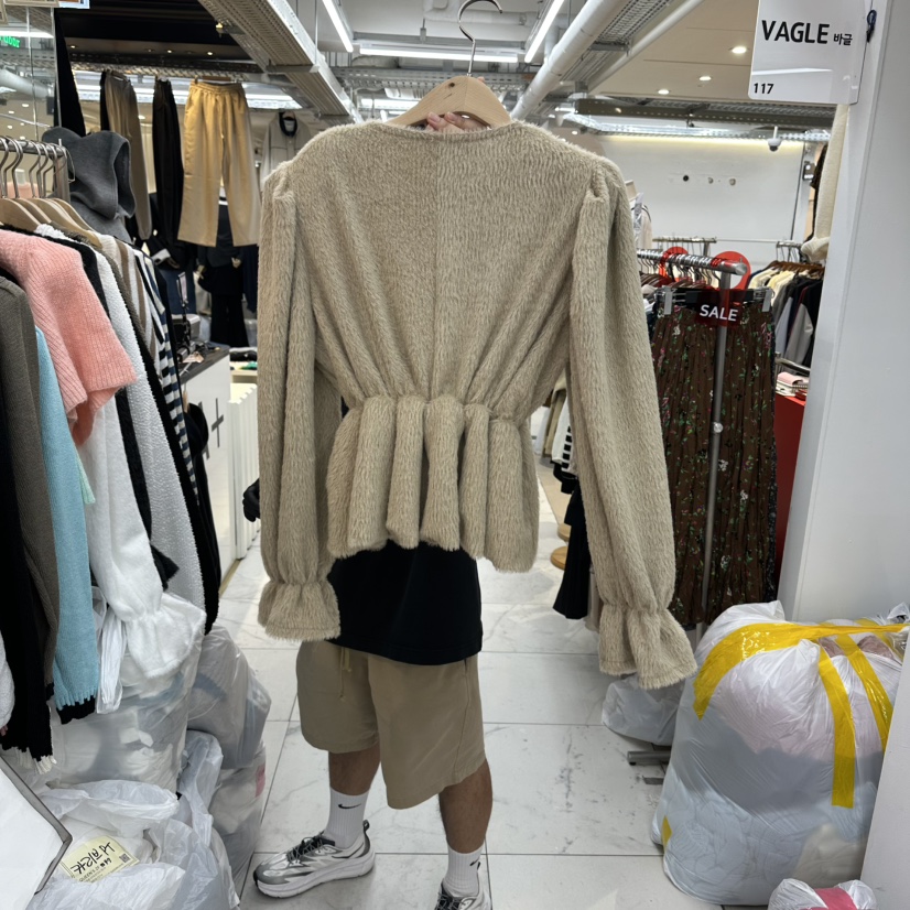 空東大門㊣實拍女裝新款職業人氣真品時尚休閑襯衫蕾絲衫貂皮空襯衫/蕾絲衫
