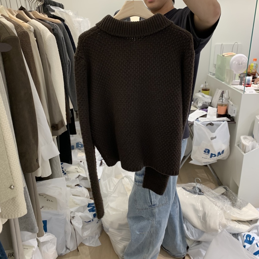 ANDYOUBROWN東大門㊣直郵女士新品時尚職業推薦真品熱賣針織衫ANDYOUBROWN針織衫