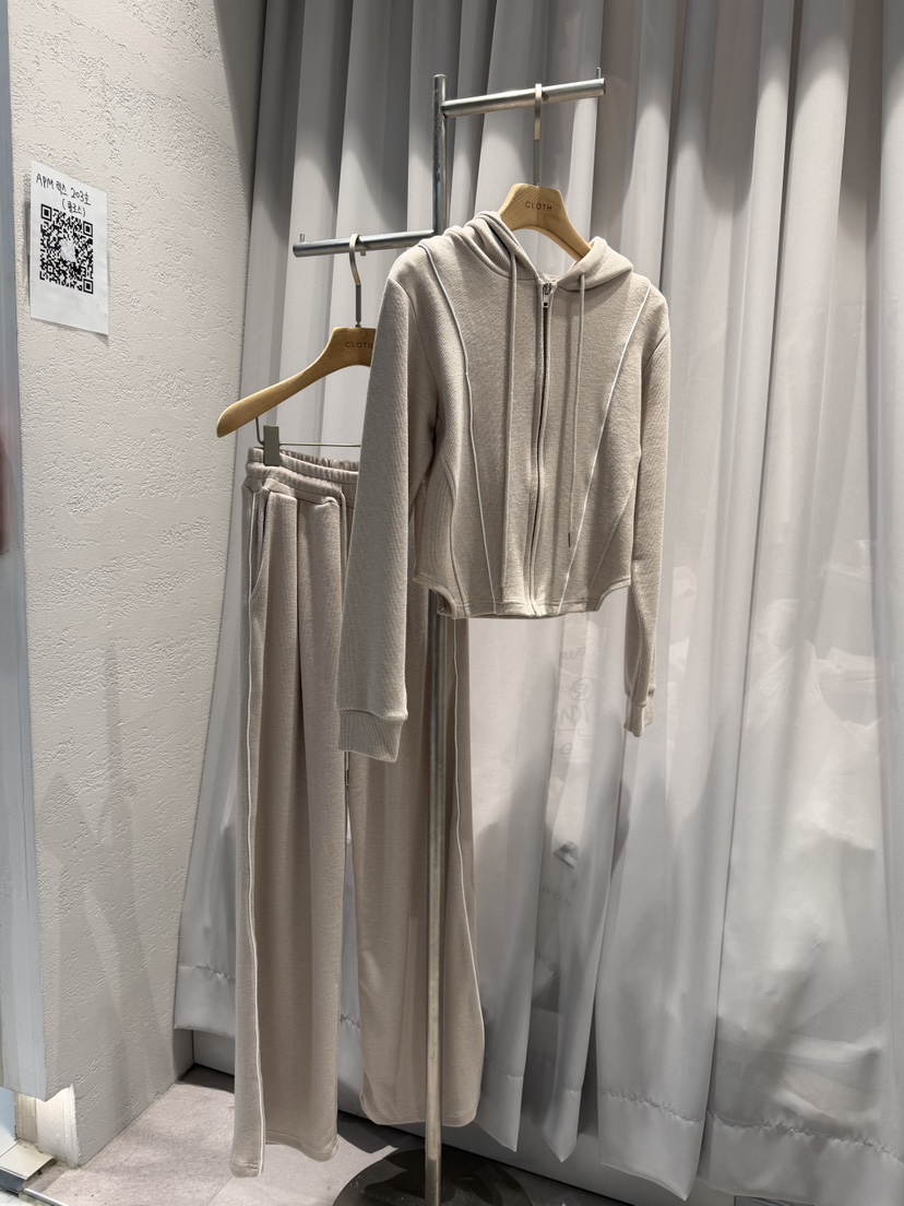 CLOTH韓國直郵㊣女士新品人氣時尚休閑推薦職業套裝套裝兜帽CLOTH套裝圖色1
