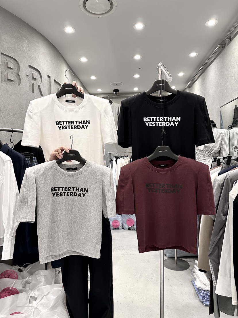CELEBRITY-A韓國直郵㊣女裝新品熱賣休閑人氣真品時尚推薦T恤CELEBRITY-AT恤