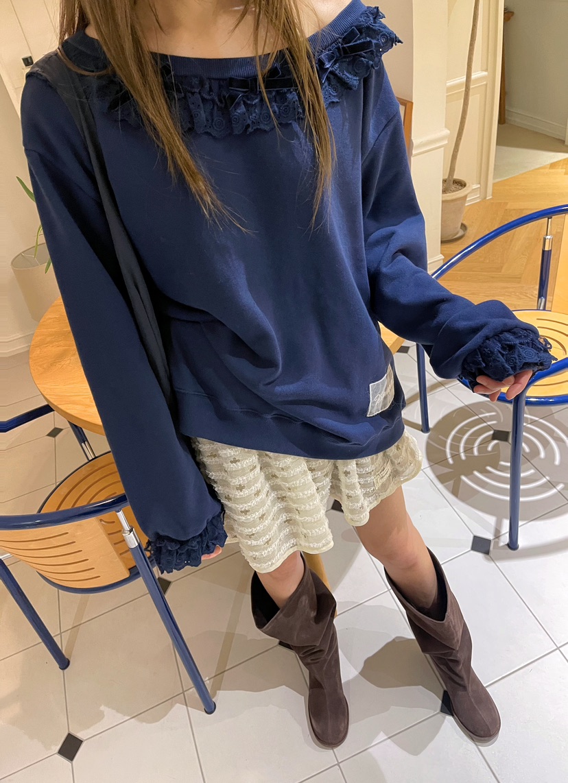 BOUTIQUE-L東大門㊣實拍女士新款熱賣真品人氣衛衣荷葉邊露肩BOUTIQUE-L衛衣