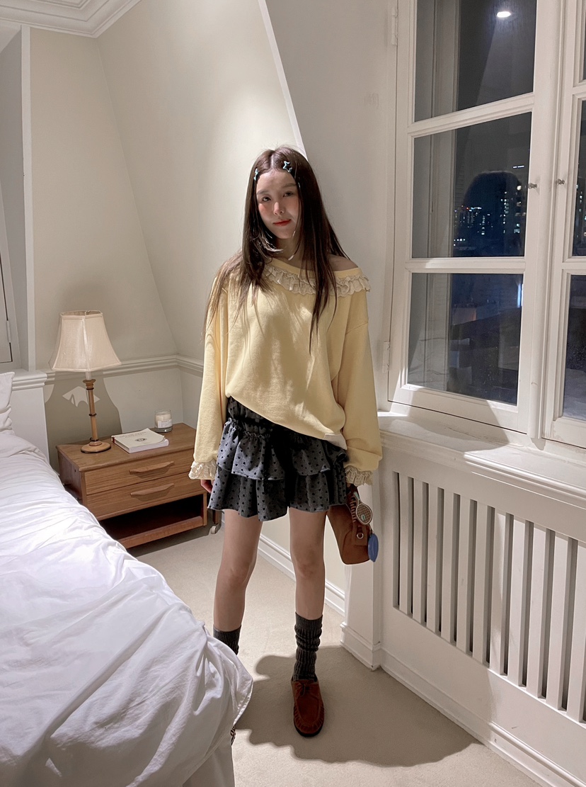 BOUTIQUE-L東大門㊣實拍女士新款熱賣真品人氣衛衣荷葉邊露肩BOUTIQUE-L衛衣