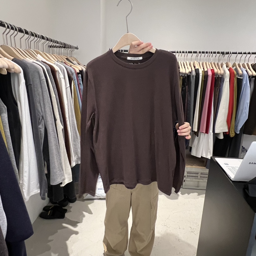 PLATE東大門㊣代購女裝新款真品人氣時尚25秋冬長袖T恤刺繡PLATE長袖T恤圖色4