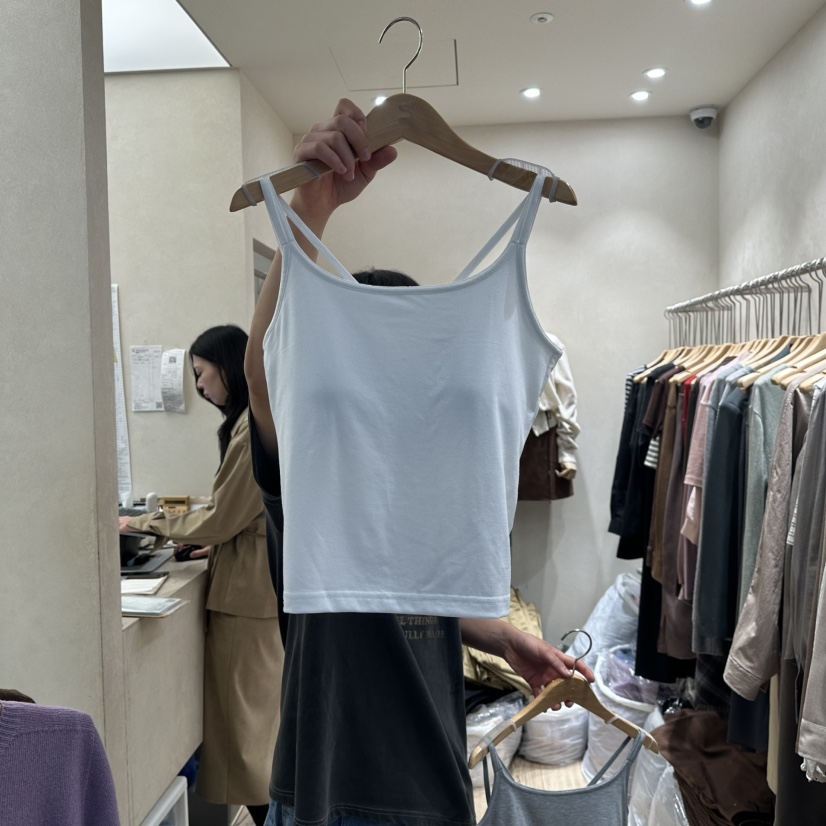 2ND GATE韓國代購㊣女裝新品人氣休閑時尚25秋冬熱賣吊帶背心2ND GATE吊帶/背心圖色1