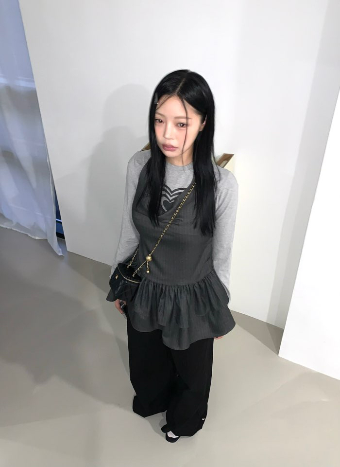 SEOLO東大門㊣實拍女裝新款真品時尚職業推薦吊帶背心荷葉邊Seolo seoul吊帶/背心