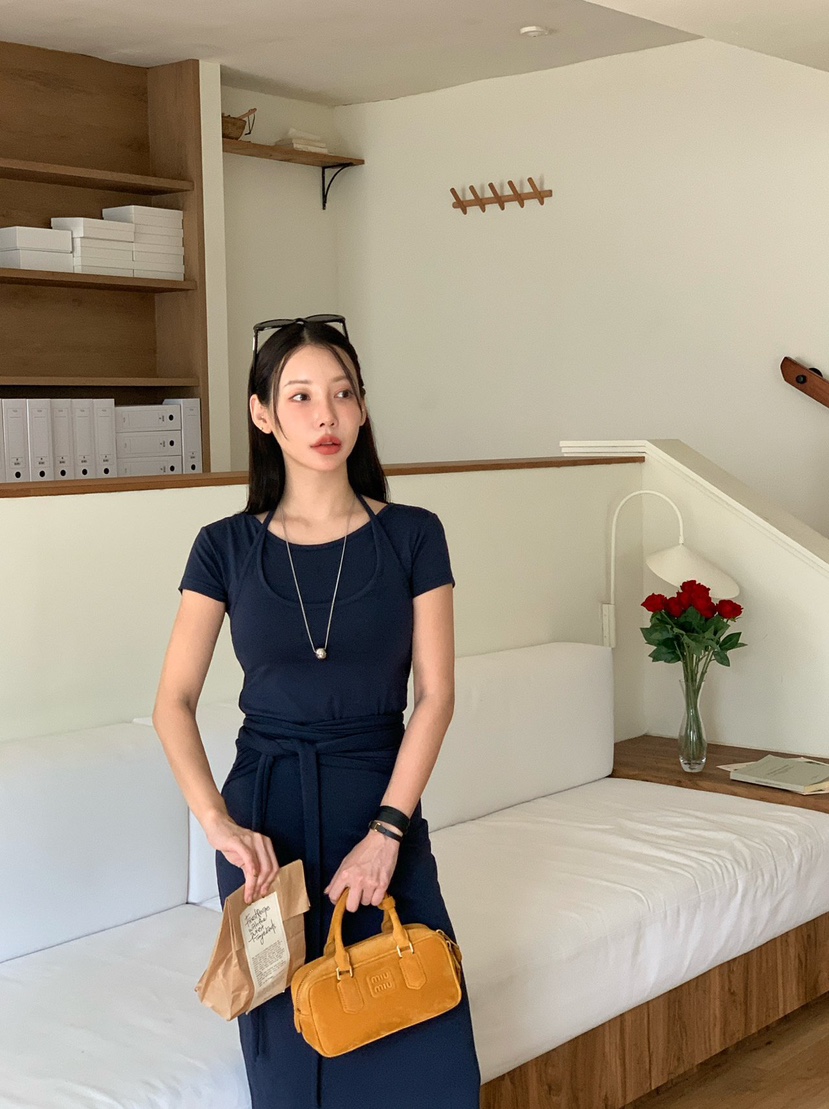 REVE CITE-L韓國直郵㊣女士新品職業熱賣時尚人氣連衣裙破洞REVE CITE連衣裙