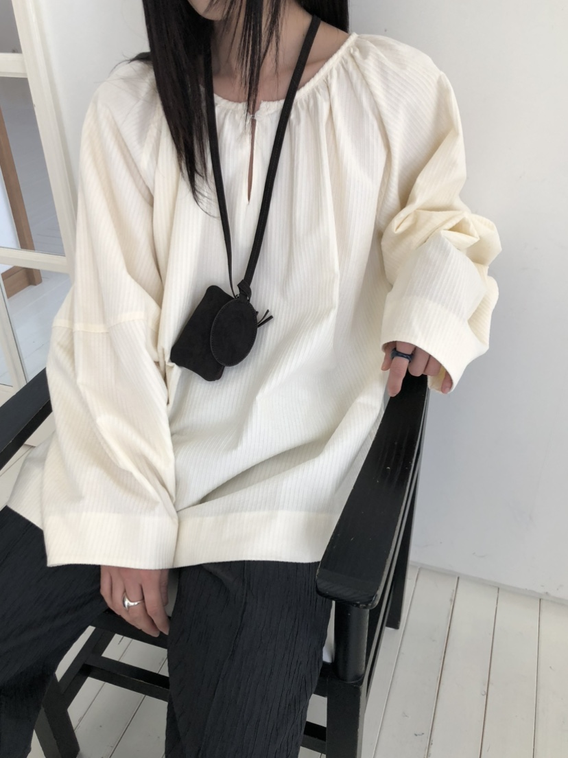 OURS韓國代購㊣女裝新款職業時尚推薦人氣熱賣襯衫蕾絲衫褶皺OURS襯衫/蕾絲衫