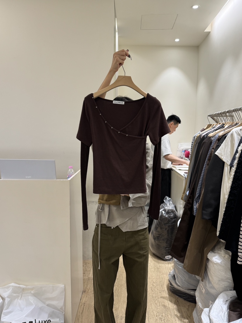 FLOWER-L東大門㊣直郵女士新品25秋冬人氣職業時尚長袖T恤FLOWER-L長袖T恤圖色2