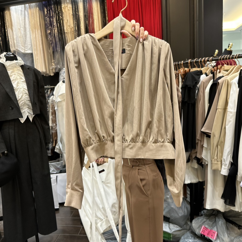 HERISH-HAUTE韓國直郵㊣女裝新品人氣25秋冬襯衫蕾絲衫含脖帶HERISH-HAUTE襯衫/蕾絲衫圖色2
