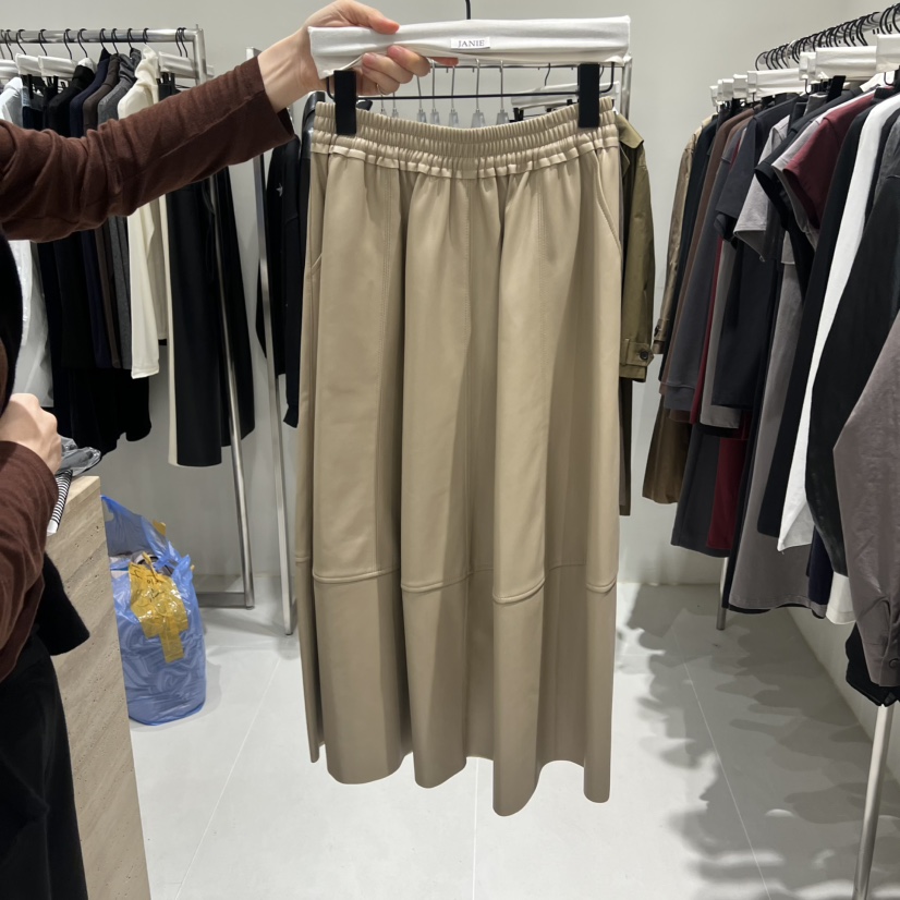 JANIE/NIA東大門㊣實拍女士新款真品25秋冬半身裙中短裙皮革JANIE/NIA半身裙/中短裙圖色1