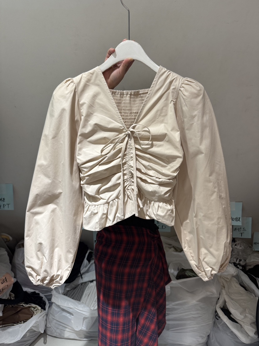 BELITA-L東大門㊣實拍女裝新品25秋冬職業休閑襯衫蕾絲衫褶皺BELITA-L襯衫/蕾絲衫圖色1