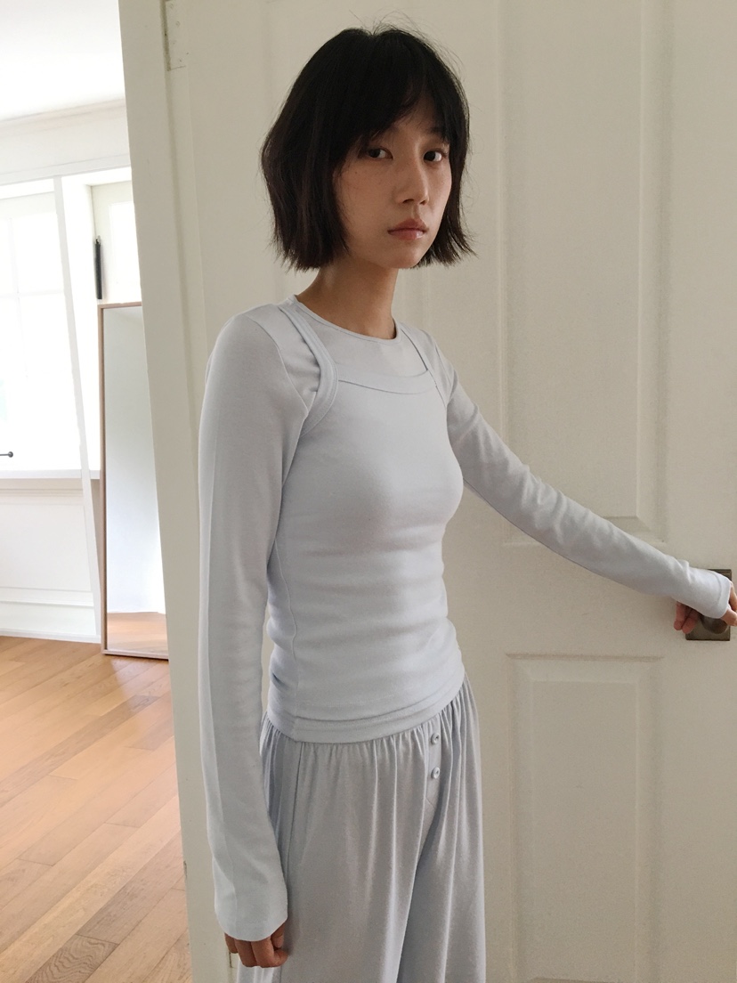CCW東大門㊣實拍女裝新款時尚推薦25秋冬熱賣休閑職業長袖T恤CCW--NYUNYU長袖T恤