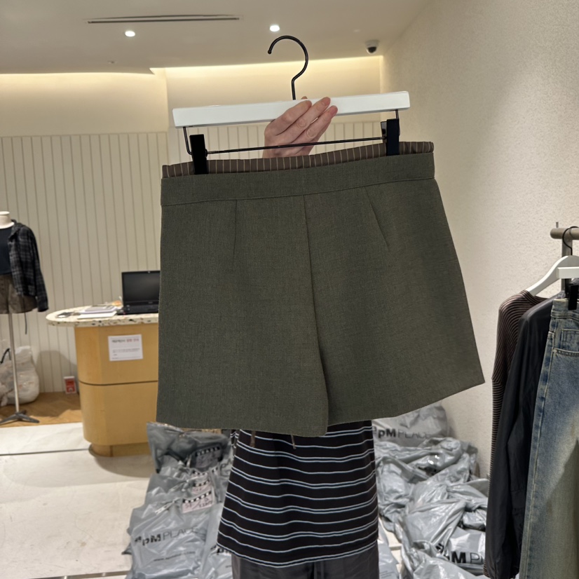 GRADE韓國代購㊣女士新品休閑推薦人氣時尚熱賣25秋冬職業短褲GRADE短褲