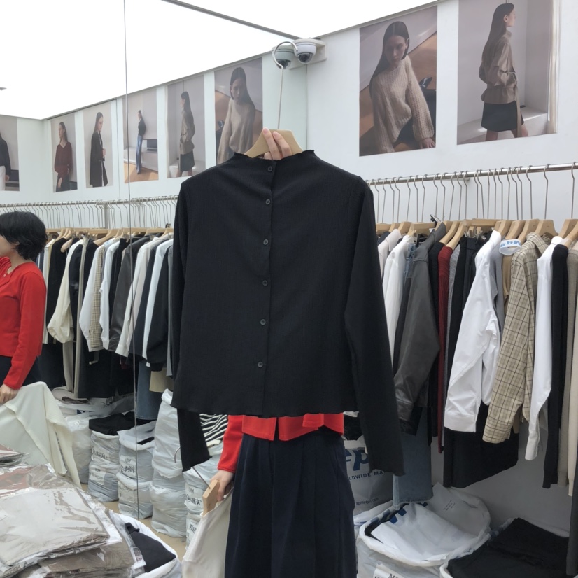 MOI-A東大門㊣代購女士新品25秋冬時尚職業真品長袖T恤高領MOI-A長袖T恤圖色2