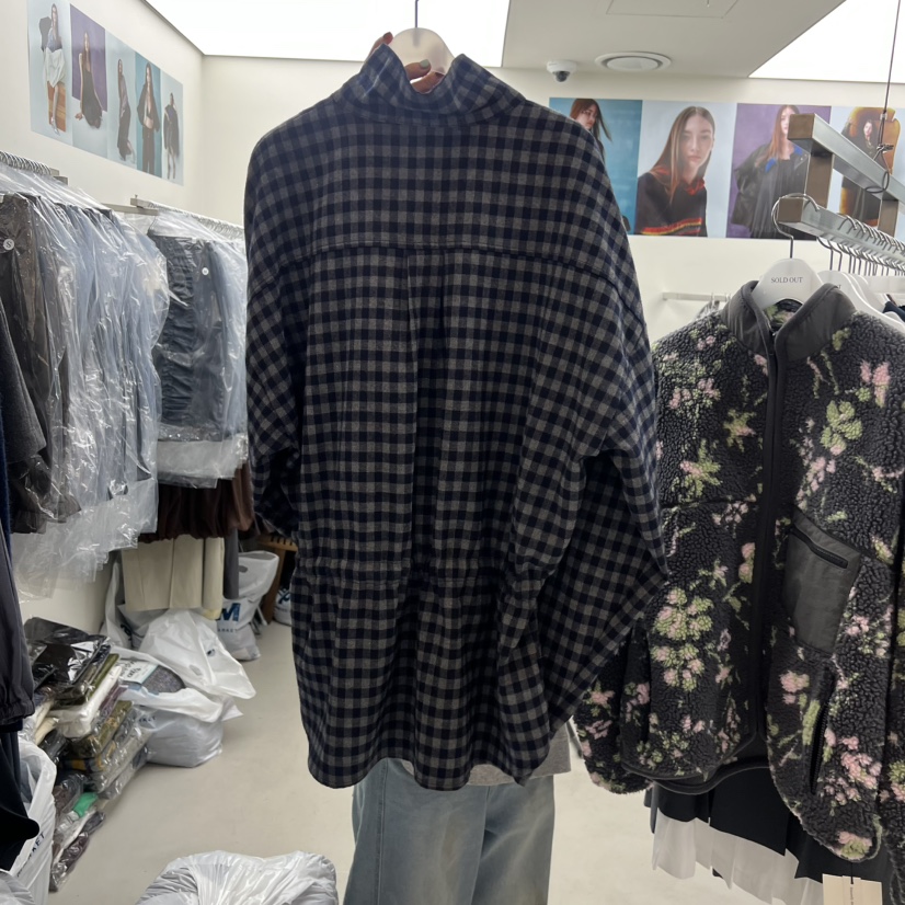 SOLD OUT韓國代購㊣女裝新品25秋冬真品襯衫蕾絲衫格紋高領SOLD OUT襯衫/蕾絲衫