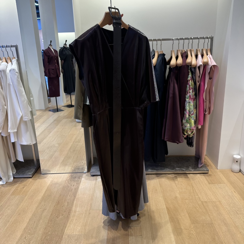 VAN NZILL東大門㊣直郵女裝新品真品時尚職業連衣裙含腰帶VAN NZILL連衣裙圖色1酒紅色