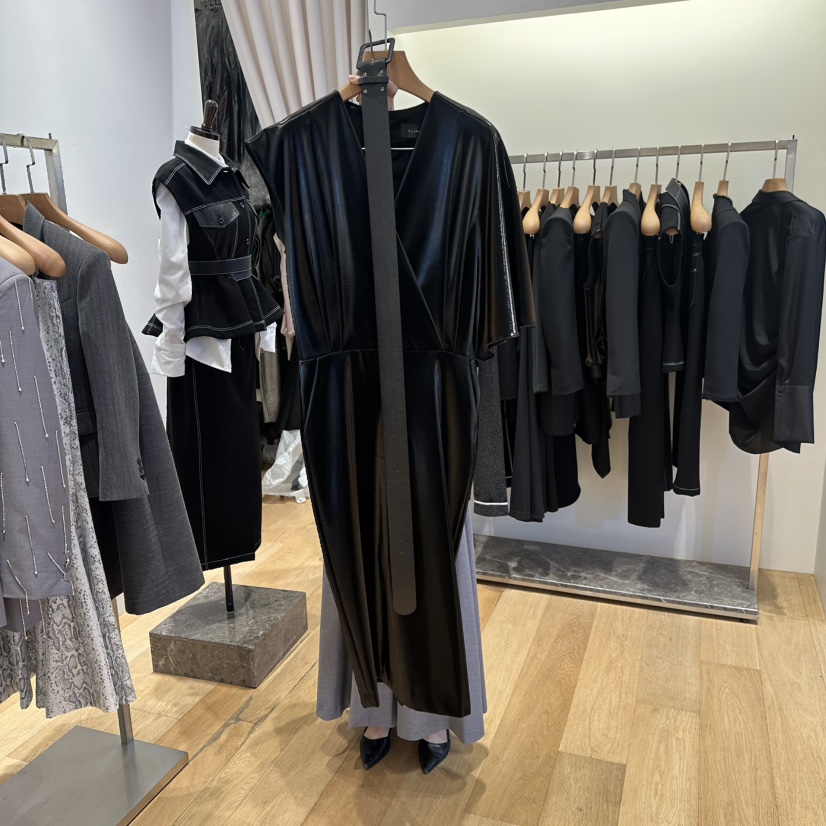 VAN NZILL東大門㊣直郵女裝新品真品時尚職業連衣裙含腰帶VAN NZILL連衣裙圖色2