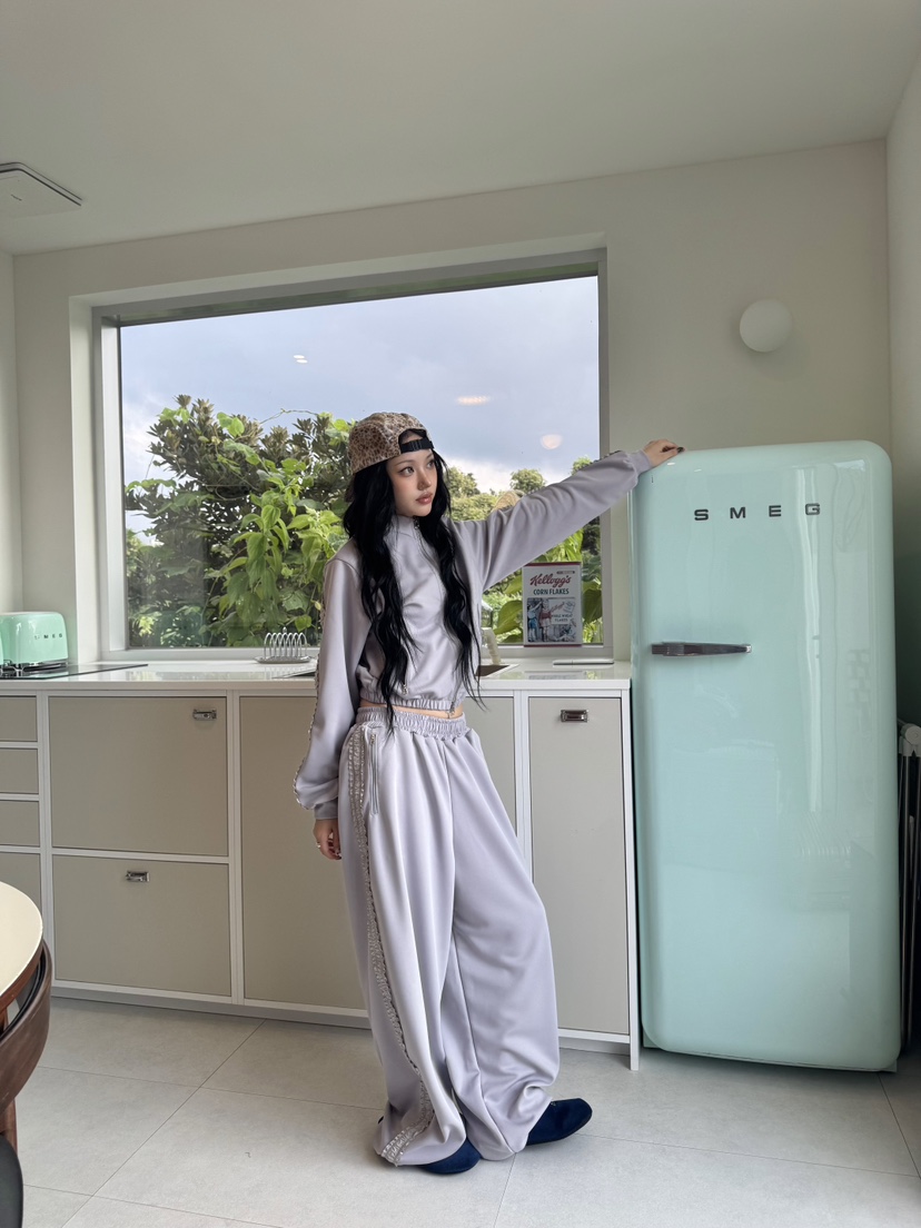 NUEUN韓國直郵㊣女裝新品熱賣時尚25秋冬人氣真品夾克拉鏈褶皺NUEUN/SEEOT夾克圖色2