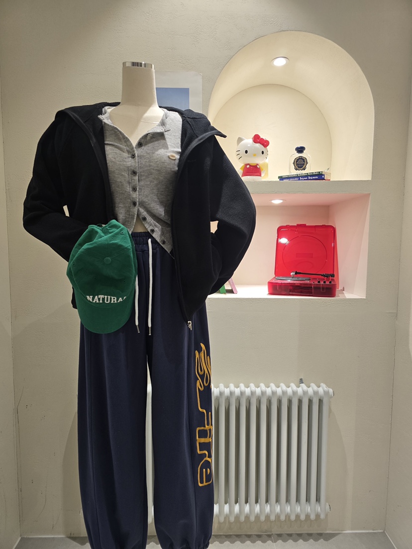 LIKEVAM東大門㊣代購女裝新款熱賣人氣夾克不含內搭羊毛拉鏈LIKEVAM夾克圖色2