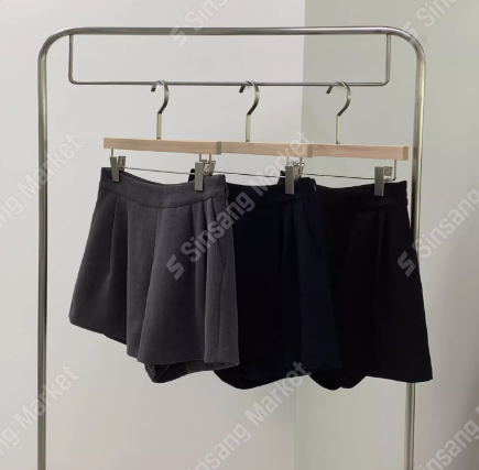 MELLOUNGE-멜라운지-T東大門㊣實拍女裝新品25秋冬人氣短褲MELLOUNGE-T短褲圖色2左二色