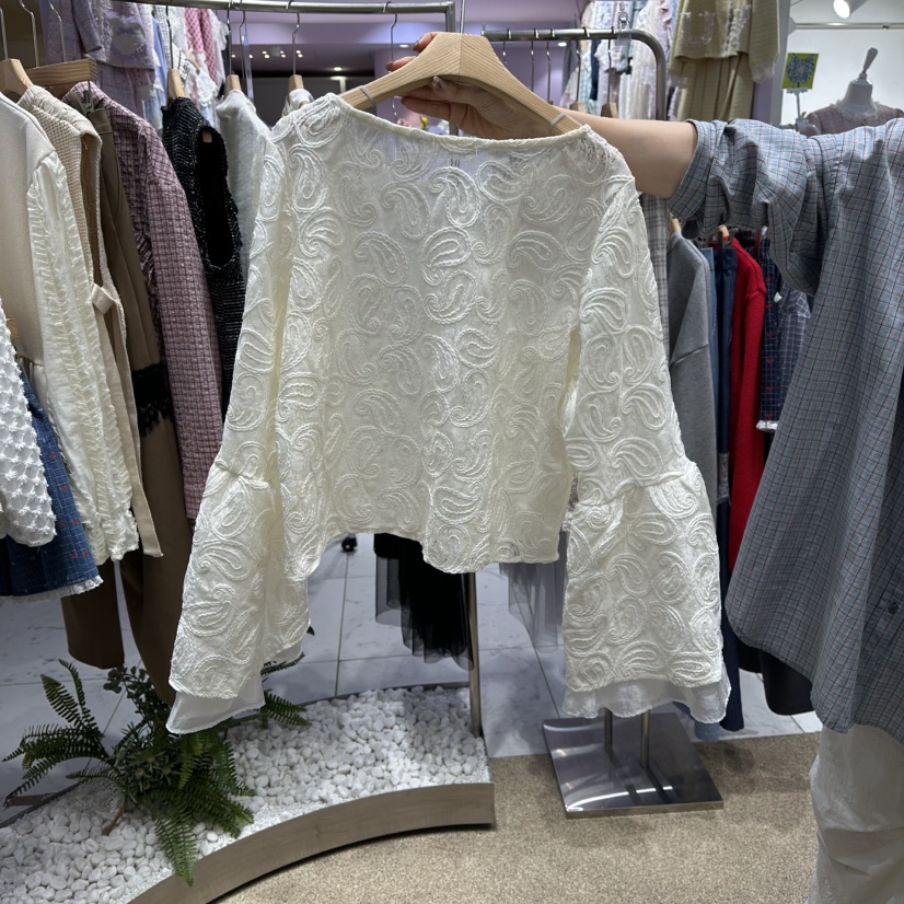VIRUS韓國代購㊣女裝新品推薦休閑人氣熱賣真品襯衫蕾絲衫喇叭VIRUS襯衫/蕾絲衫