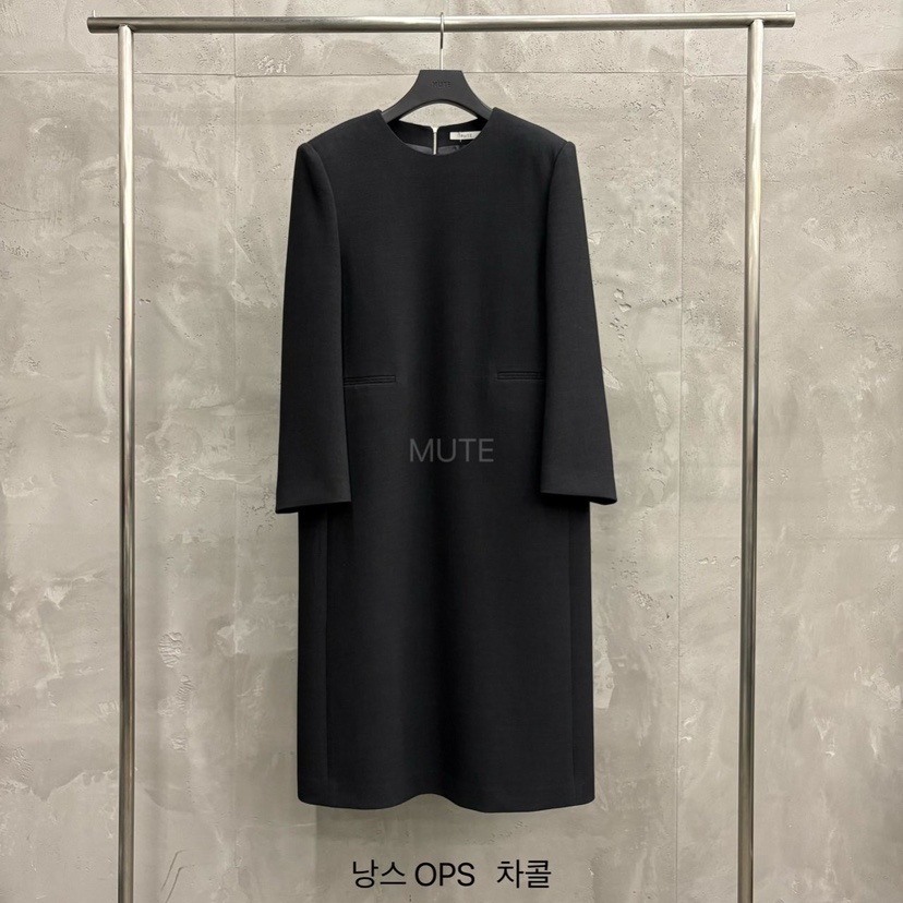 MUTE-P韓國代購㊣女士新品推薦時尚25秋冬熱賣人氣休閑連衣裙MUTE連衣裙圖色1墨色