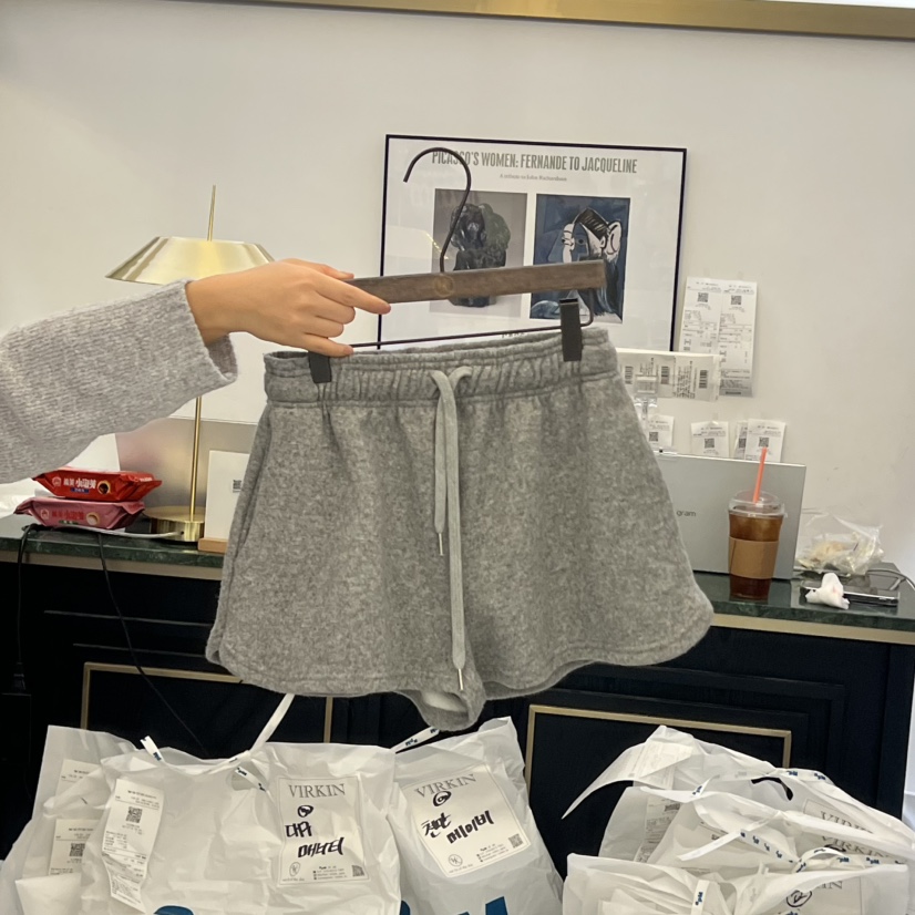 VIRKIN東大門㊣直郵女裝新品時尚休閑推薦真品25秋冬短褲羊毛VIRKIN短褲圖色3