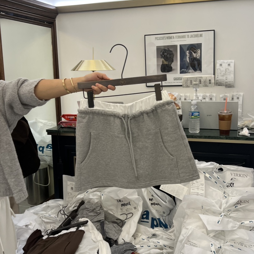 VIRKIN東大門㊣直郵女裝新款時尚真品人氣職業25秋冬裙褲拼色VIRKIN裙褲圖色2