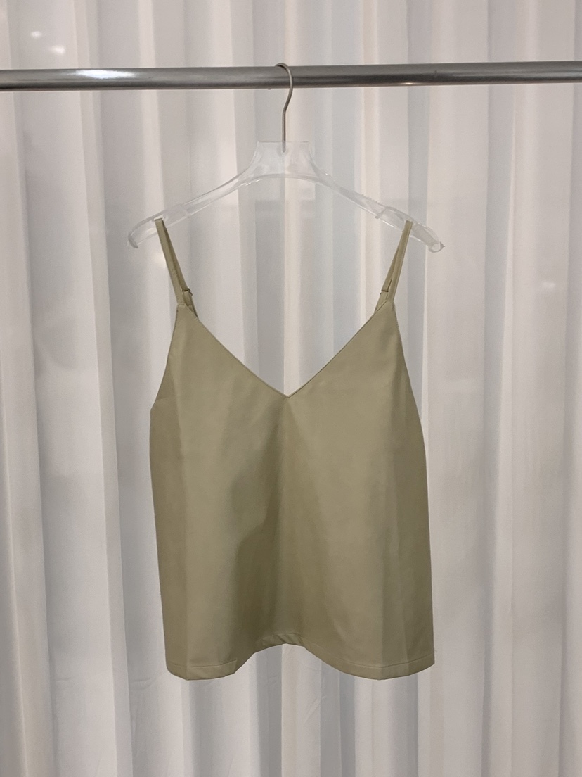 FABRIC東大門㊣直郵女裝新品人氣25秋冬真品職業吊帶背心皮革FABRIC吊帶/背心圖色2