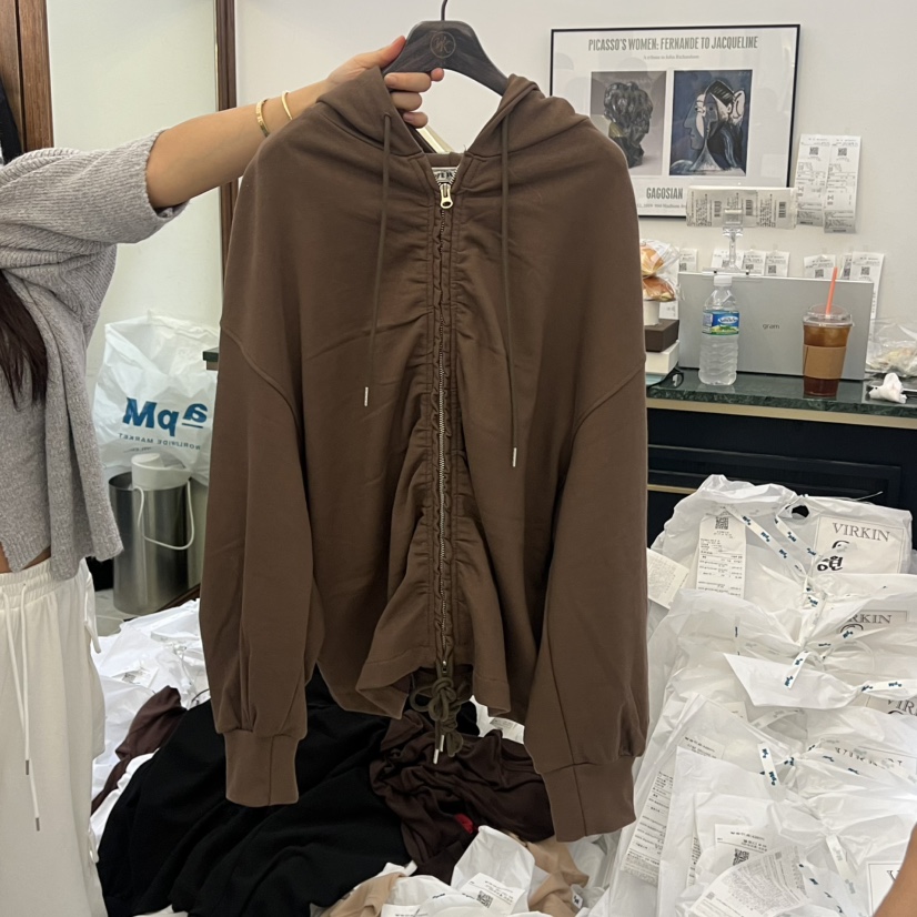 VIRKIN韓國代購㊣女士新款時尚25秋冬熱賣衛衣拉鏈褶皺連帽VIRKIN衛衣圖色2