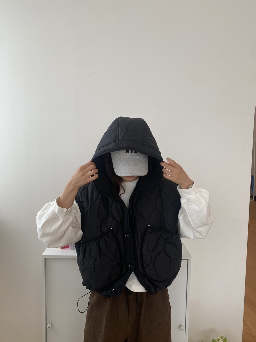 YESFREE東大門㊣實拍女士新品推薦時尚熱賣人氣職業馬甲史努比YESFREE馬甲