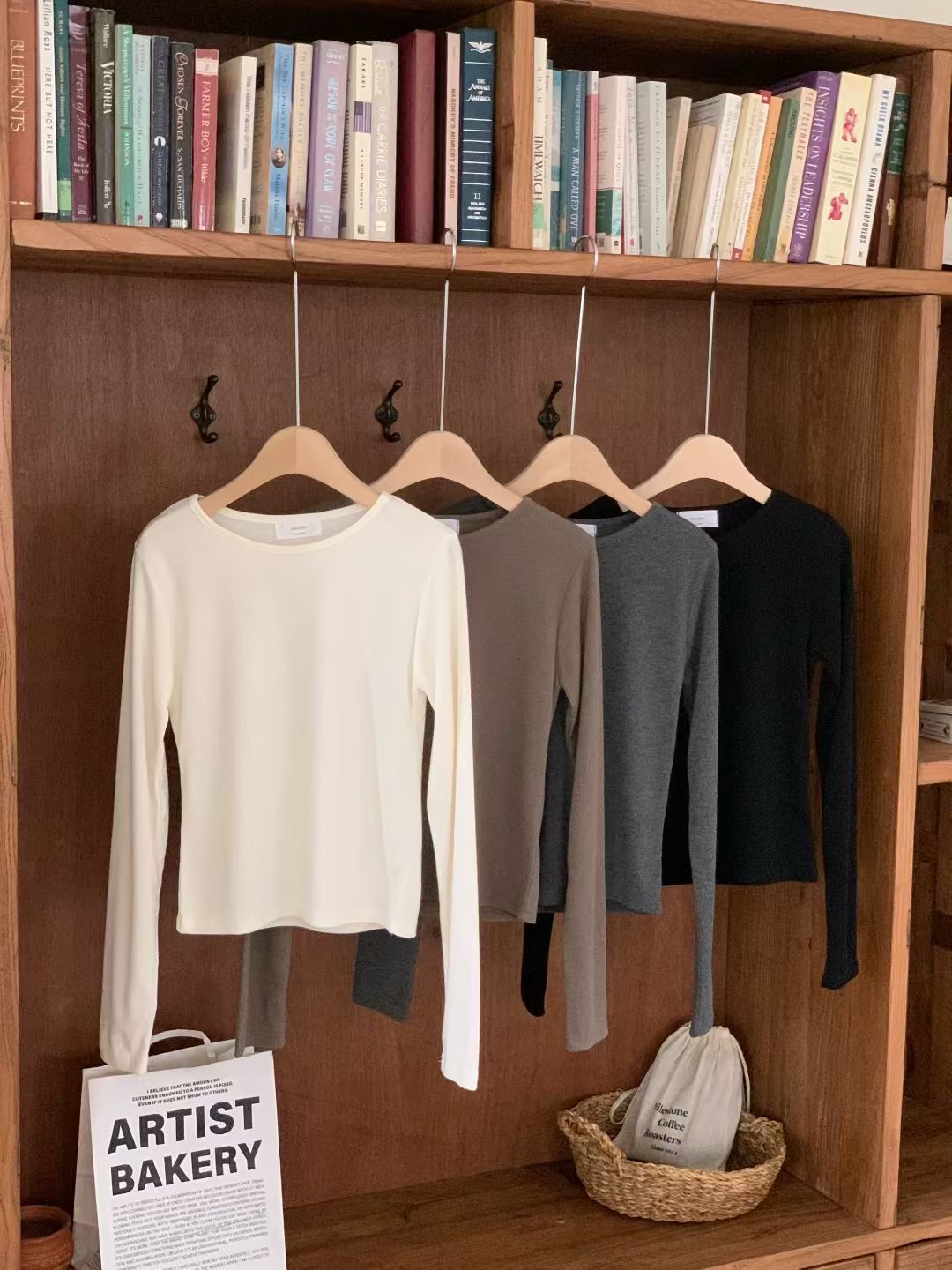 SWEETEE-스위티-T東大門㊣直郵女裝新品真品熱賣人氣長袖T恤SWEETEE長袖T恤圖色4左四色