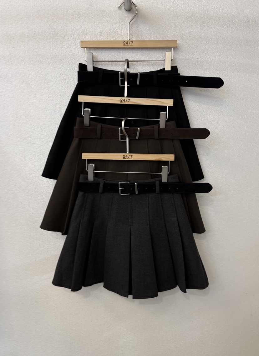 TWENTY FOUR SEVEN24-7東大門㊣實拍女裝新品真品短裙含腰帶TEWNTY FOUR SEVEN24-7短裙
