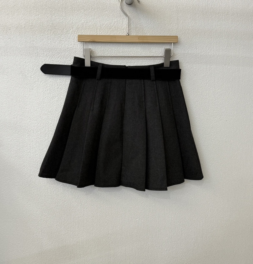 TWENTY FOUR SEVEN24-7東大門㊣實拍女裝新品真品短裙含腰帶TEWNTY FOUR SEVEN24-7短裙