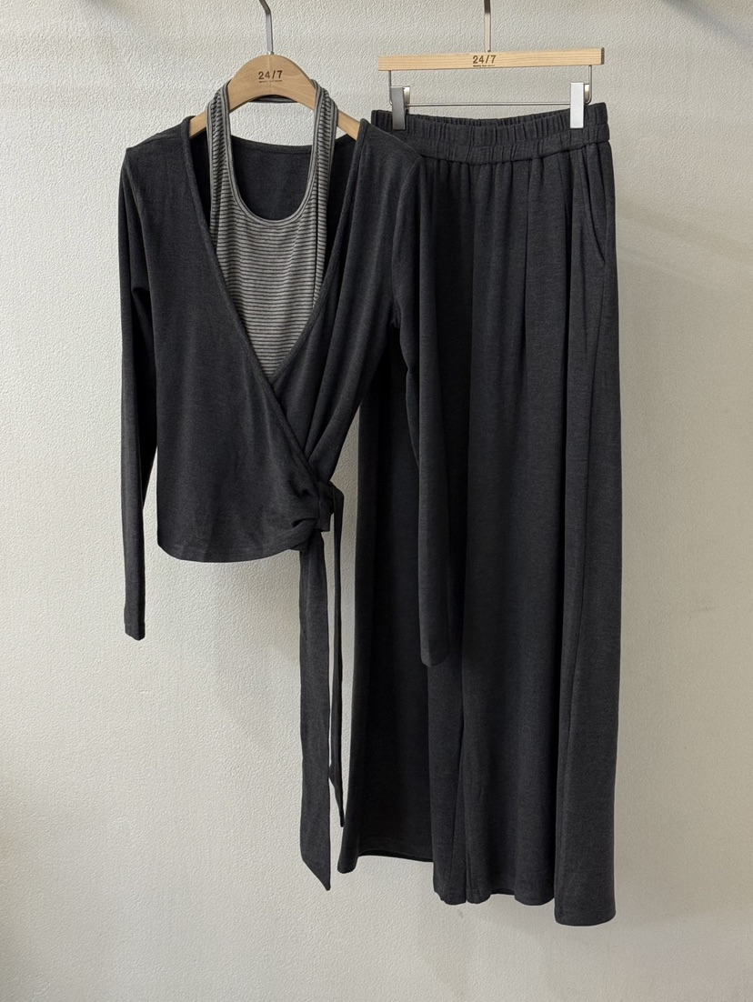 TWENTY FOUR SEVEN24-7東大門㊣代購女士新品休閑套裝兩件套套裝TEWNTY FOUR SEVEN24-7套裝圖色1墨色
