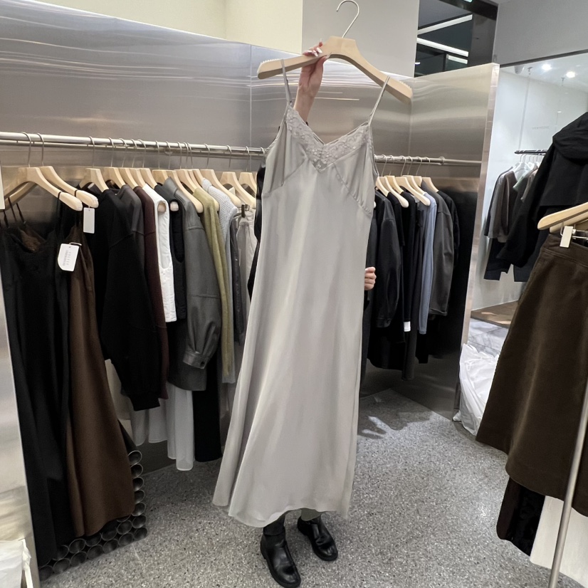 VELVET UNDERGROUND東大門㊣直郵女裝新品25秋冬連衣裙蕾絲VELVET UNDERGROUND連衣裙圖色2