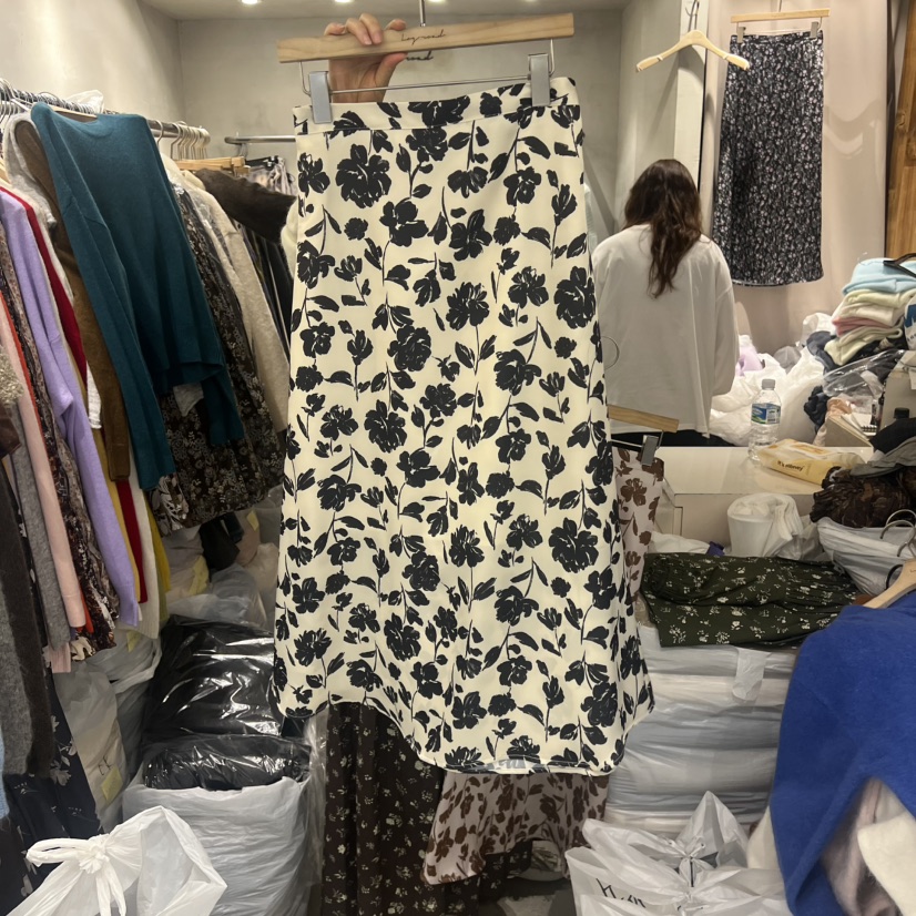 LOGROAD韓國代購㊣女士新品職業人氣真品時尚熱賣半身裙中短裙LOG ROAD半身裙/中短裙圖色1