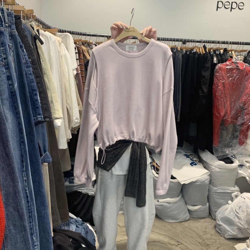 ALMOND PEPE東大門㊣直郵女裝新品真品推薦休閑長袖T恤鏤空ALMOND PEPE長袖T恤圖色2