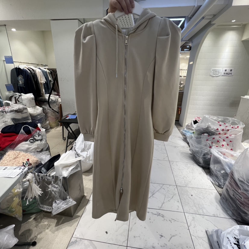 ENDOLPHIN韓國代購㊣女裝新款時尚人氣25秋冬連衣裙不含屁簾連帽ENDOLPHIN連衣裙圖色1